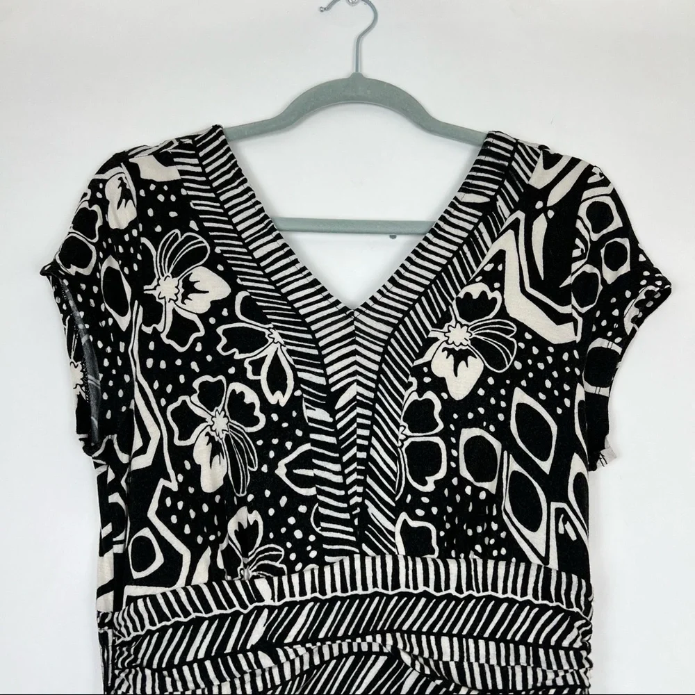 SOFT SURROUNDINGS maxi dress in black and white geometric and floral pri… - Picture 2 of 14